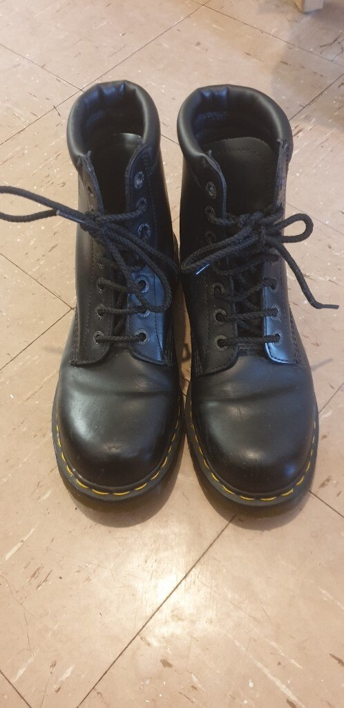 dr martens royal mail